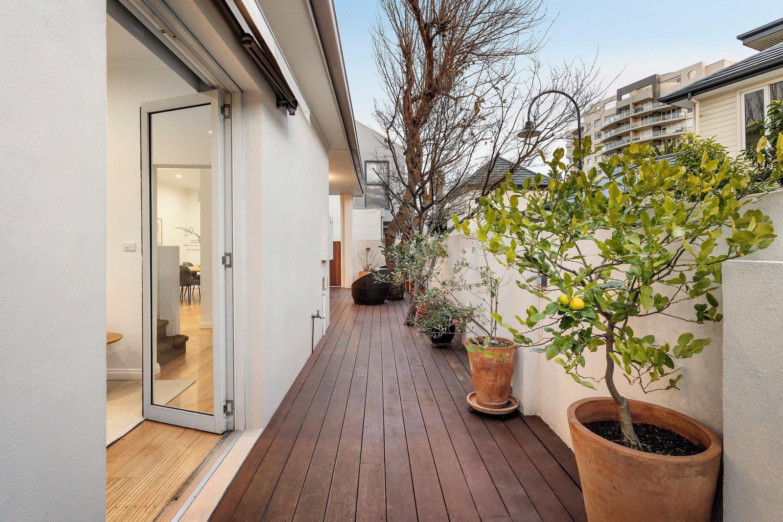 2 Little Swallow Street, Port Melbourne, 3207