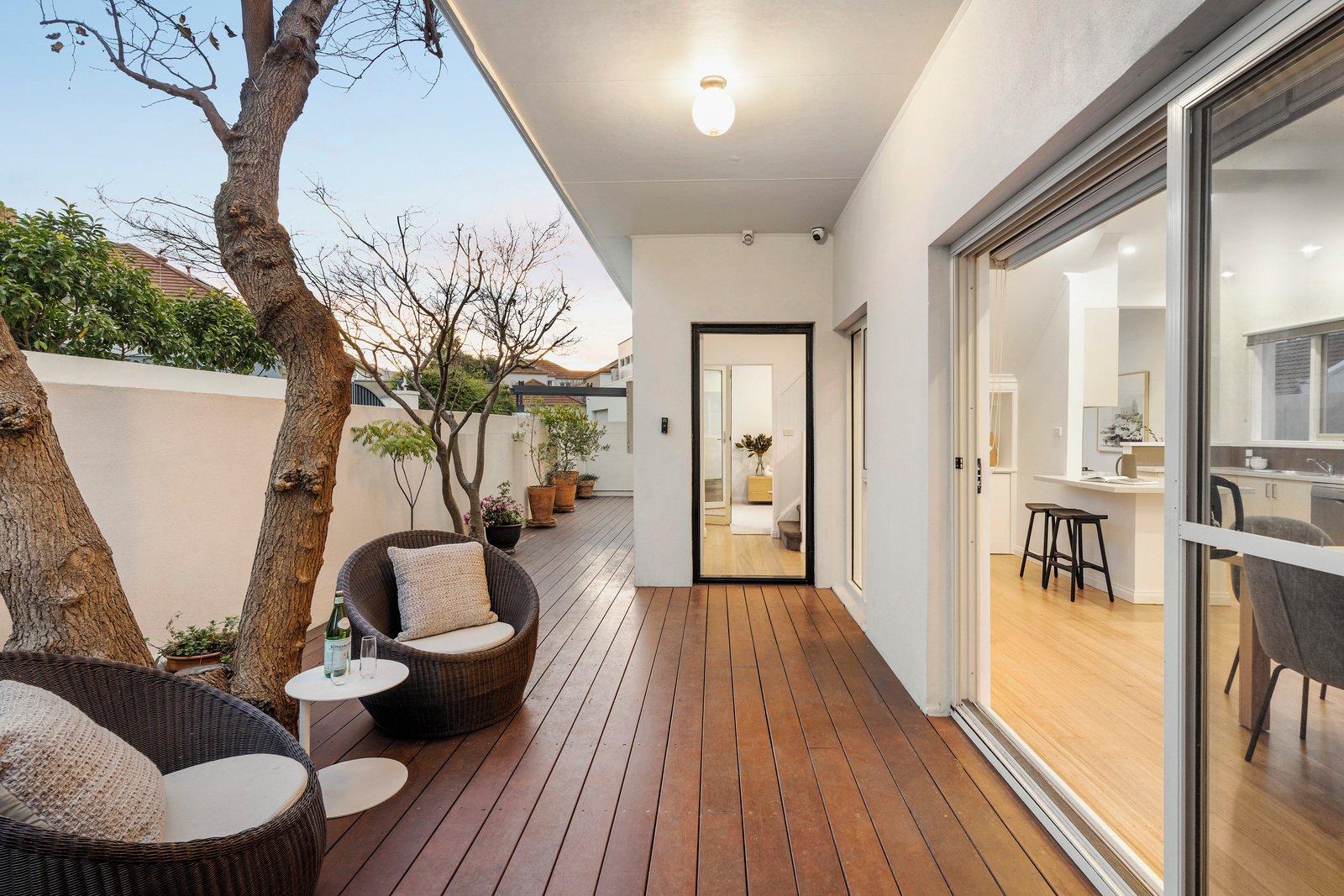 2 Little Swallow Street, Port Melbourne, 3207