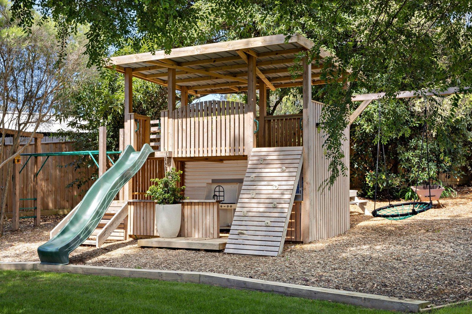 2 Lowe Street, Mount Eliza, 3930