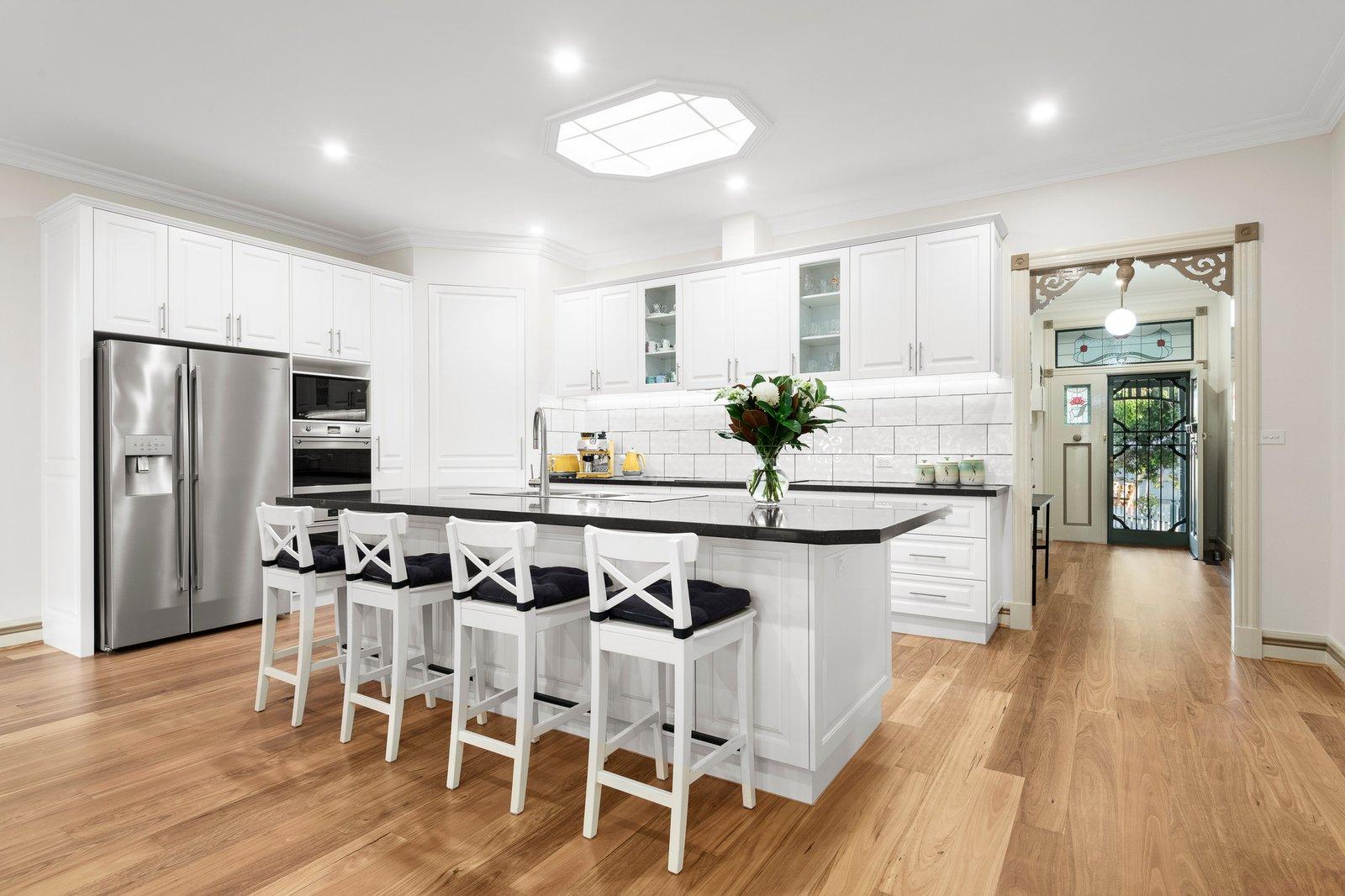 2 Park Road, Glen Iris, 3146