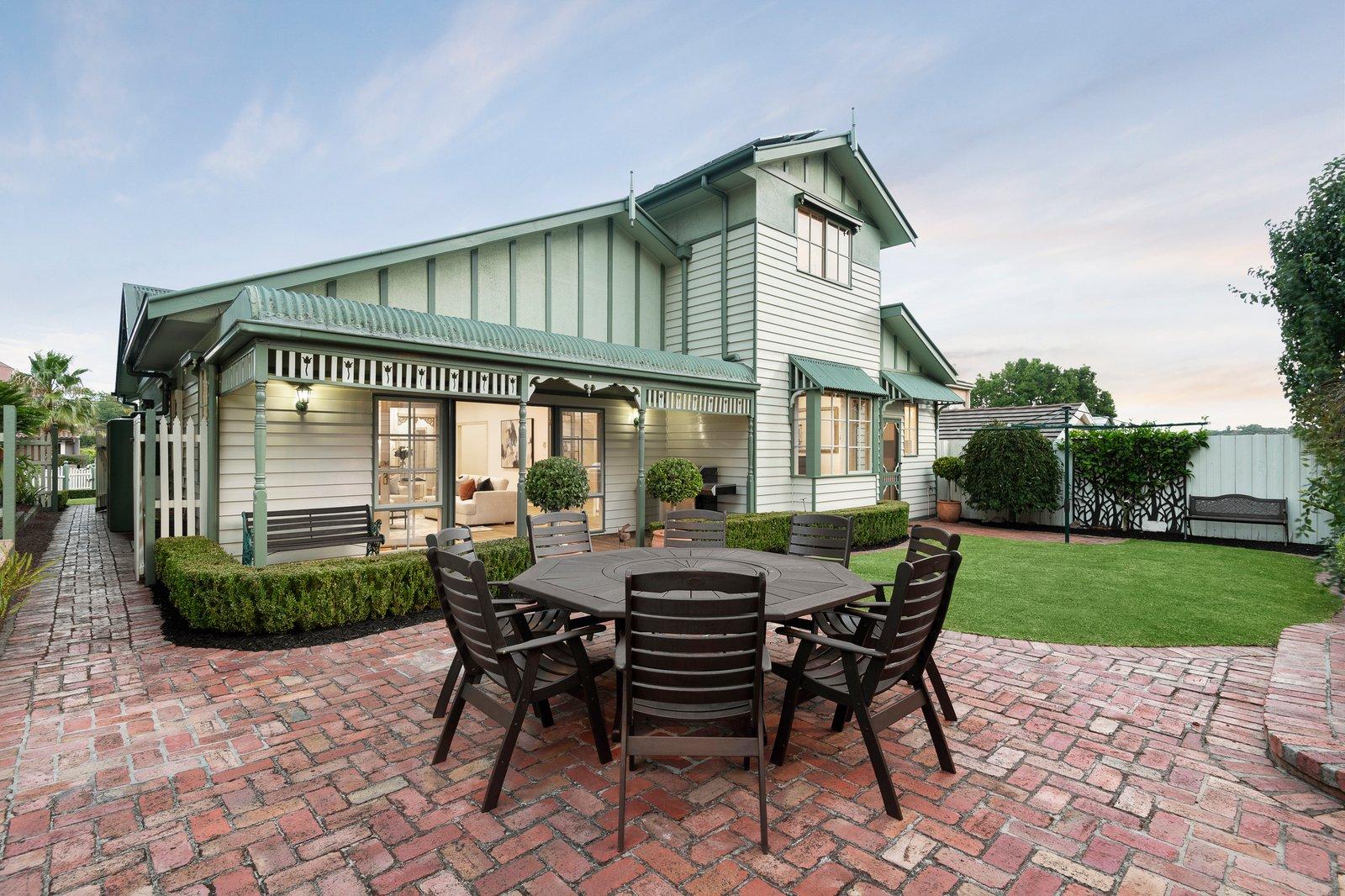 2 Park Road, Glen Iris, 3146