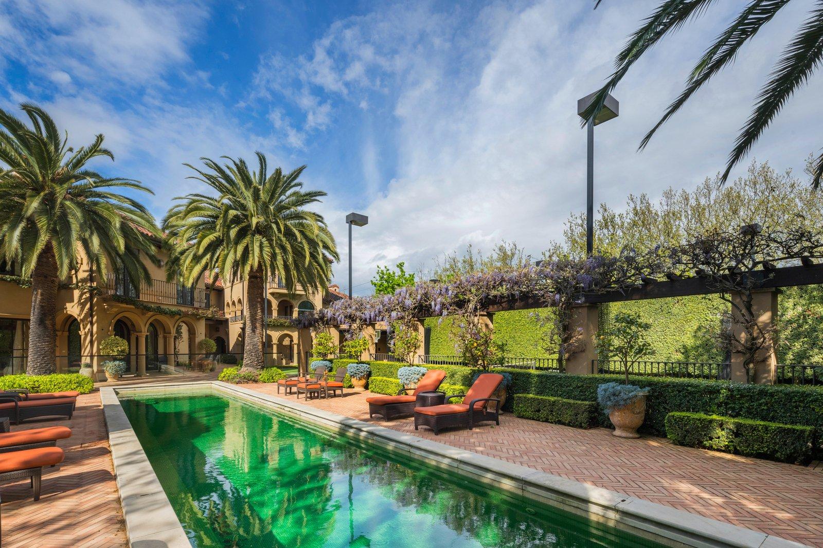 2 Towers Road, Toorak, 3142