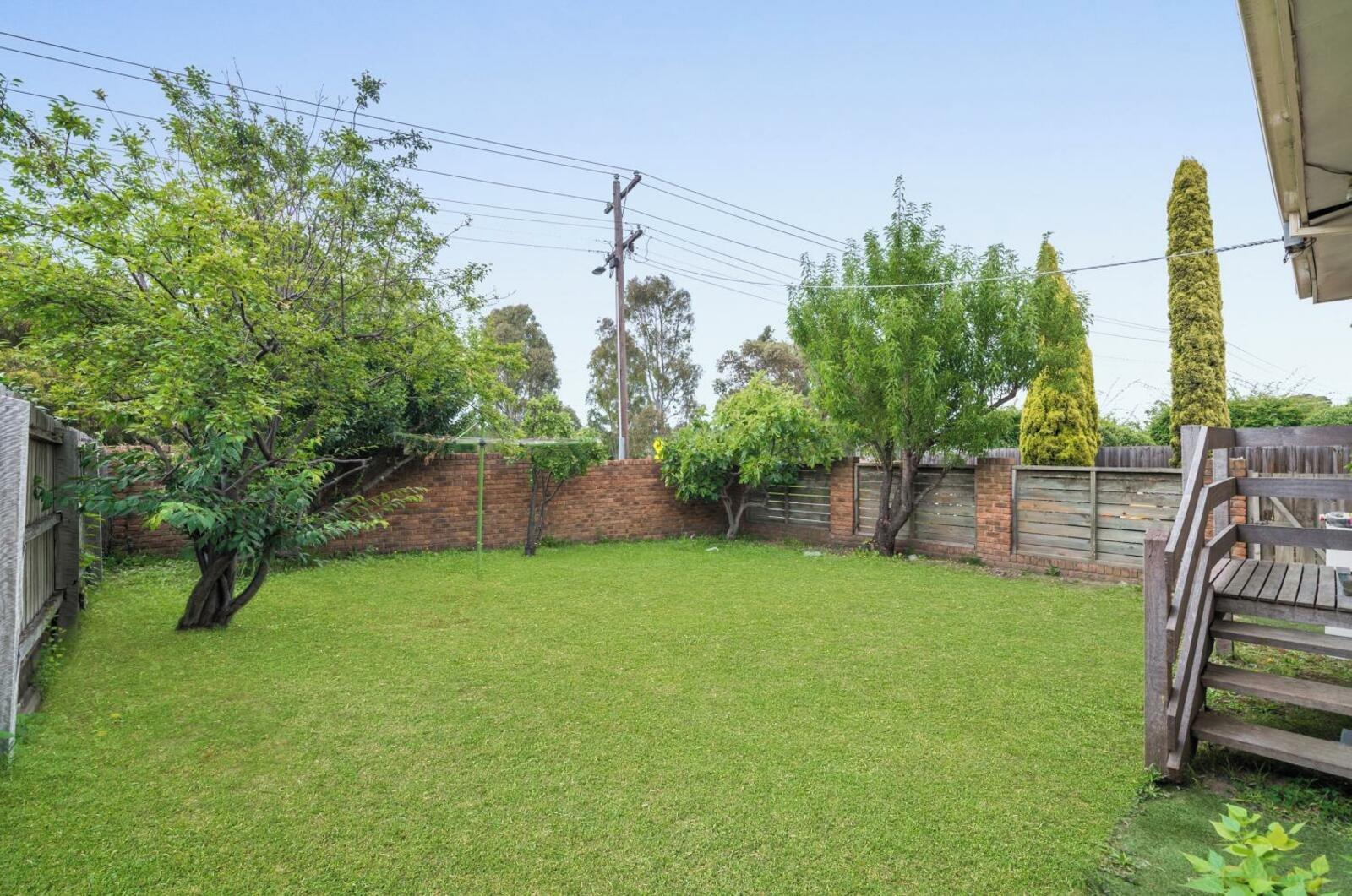 2/11 Valerie Street, Kew East, 3102