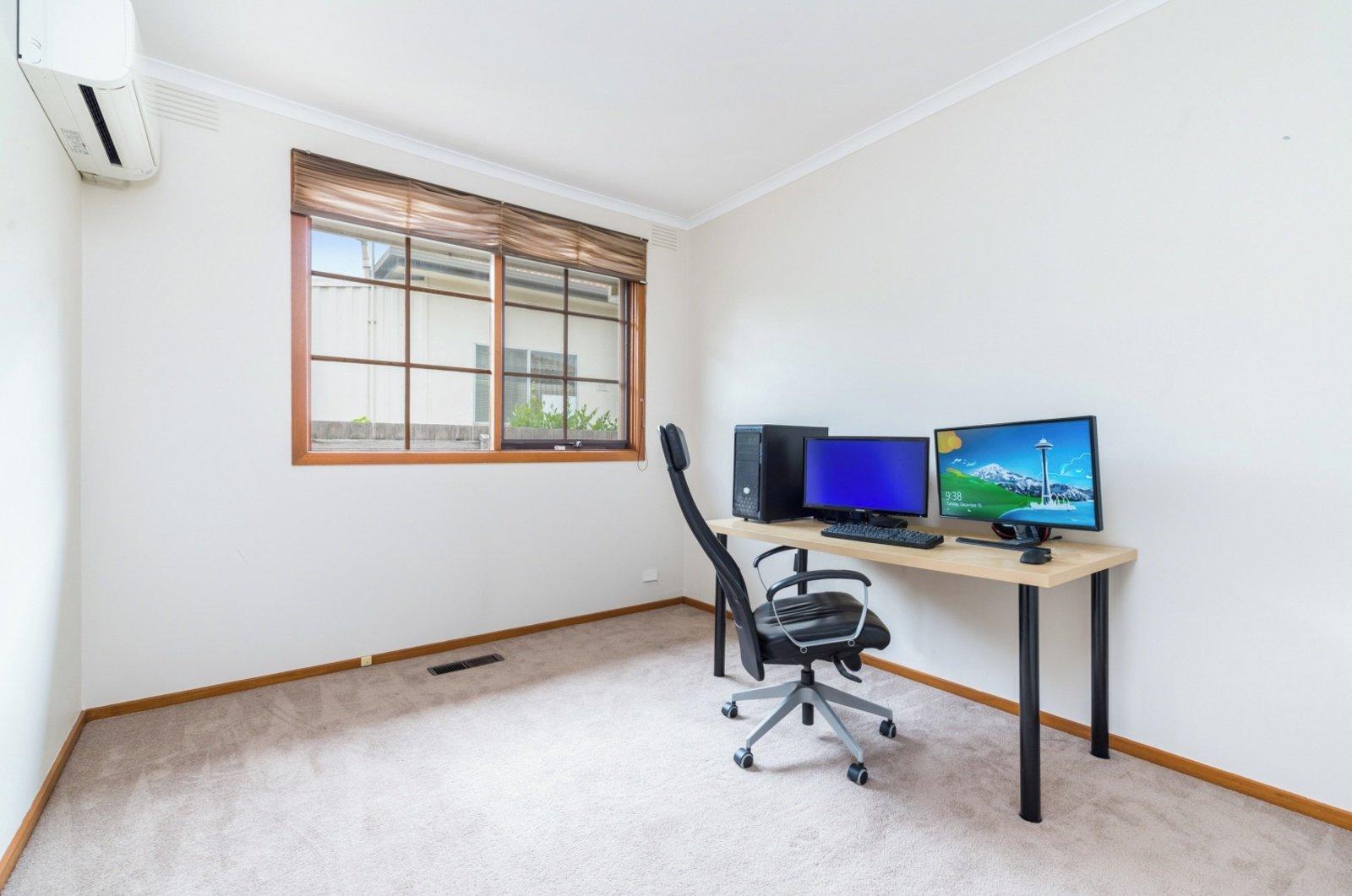 2/11 Valerie Street, Kew East, 3102