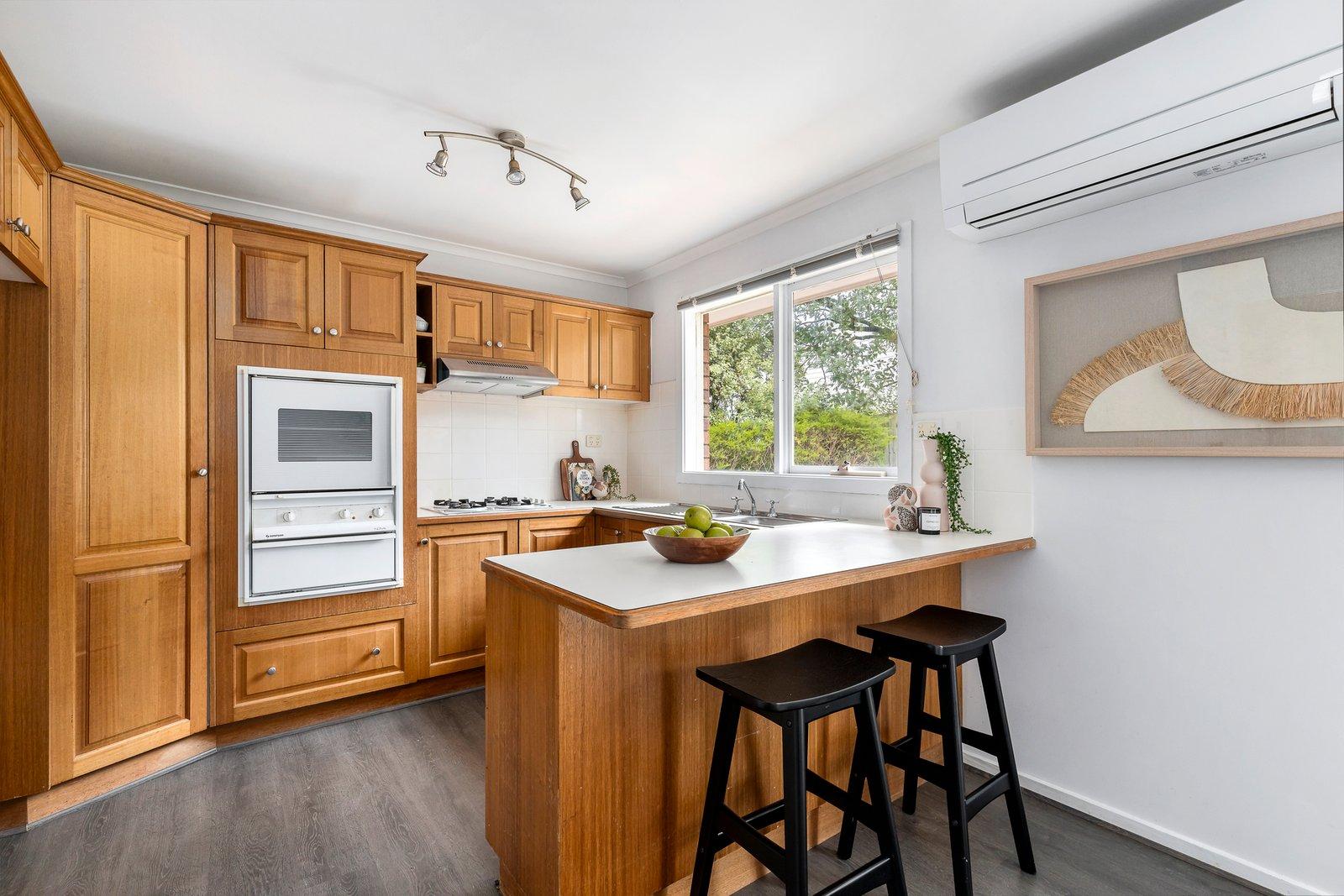 2/12 Derwent Street, Ringwood North, 3134