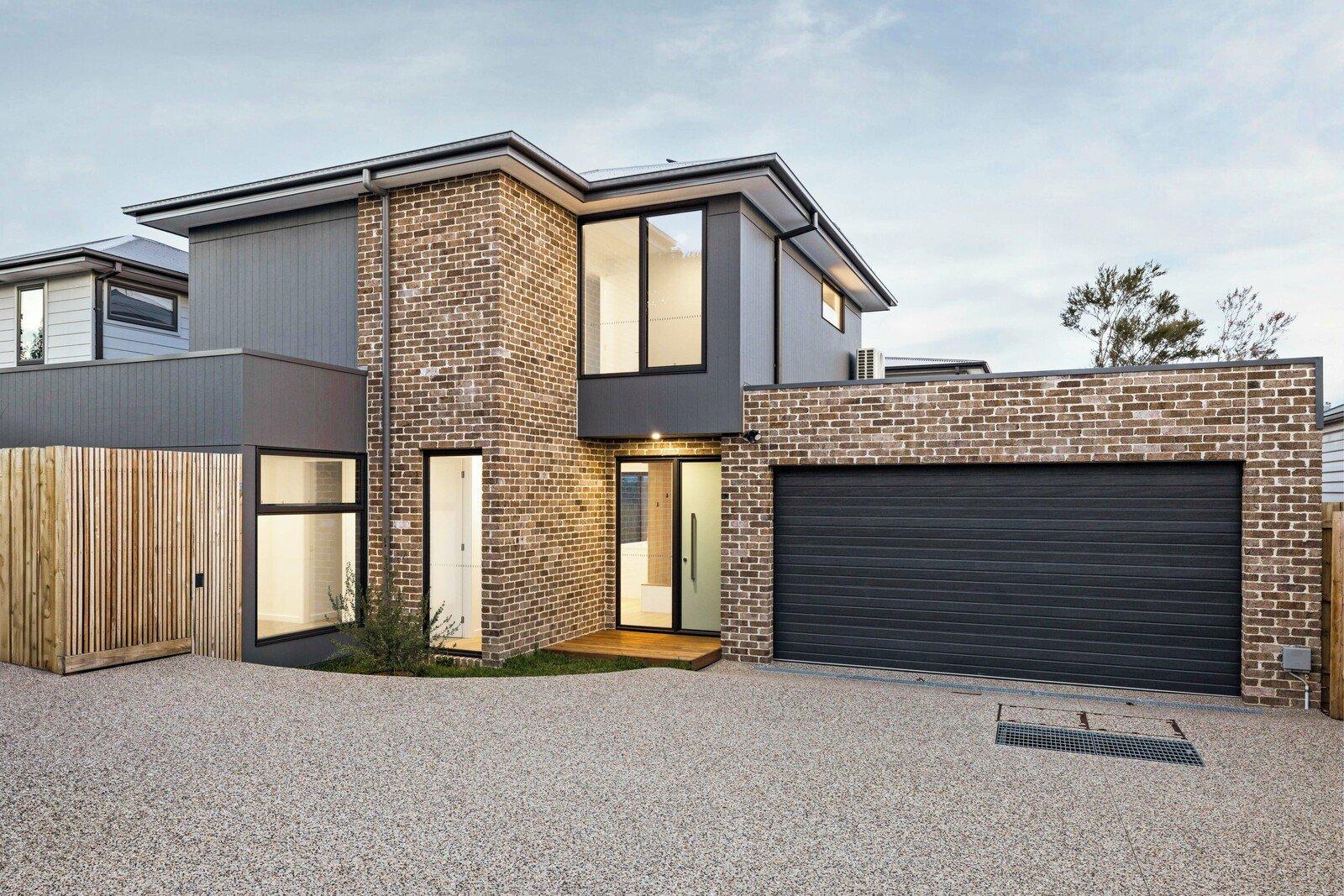 2/18 Kent Street, Mornington, 3931