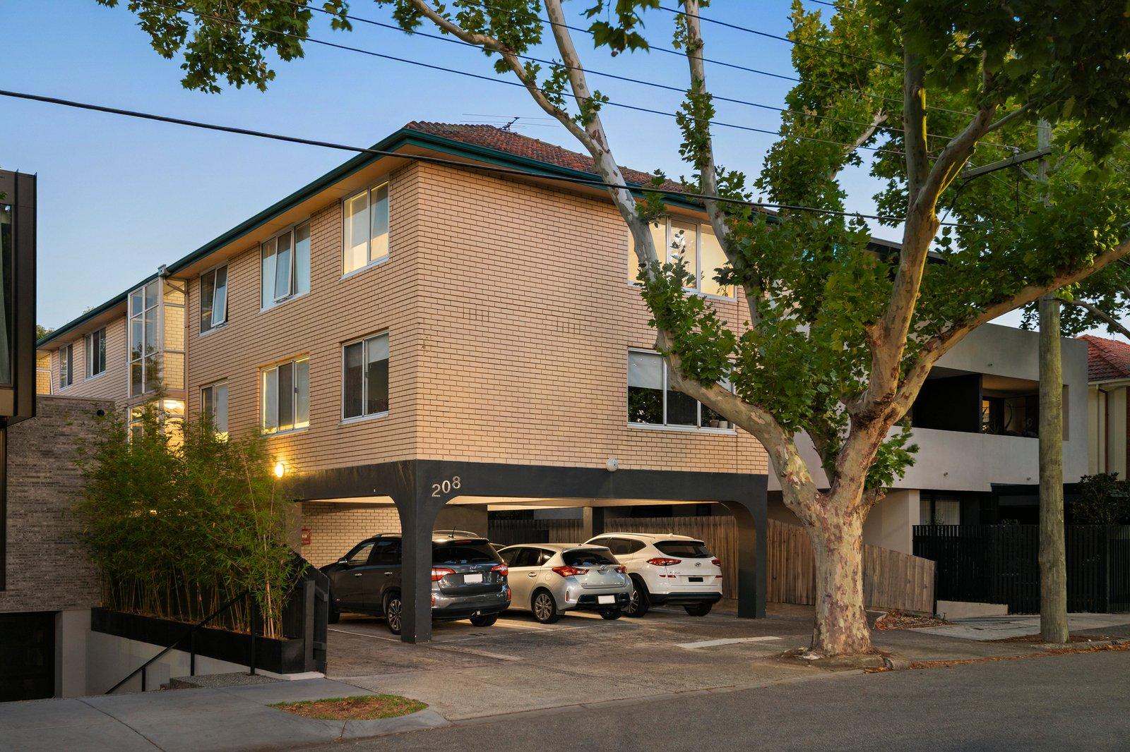 2/208 Tennyson Street, Elwood, 3184