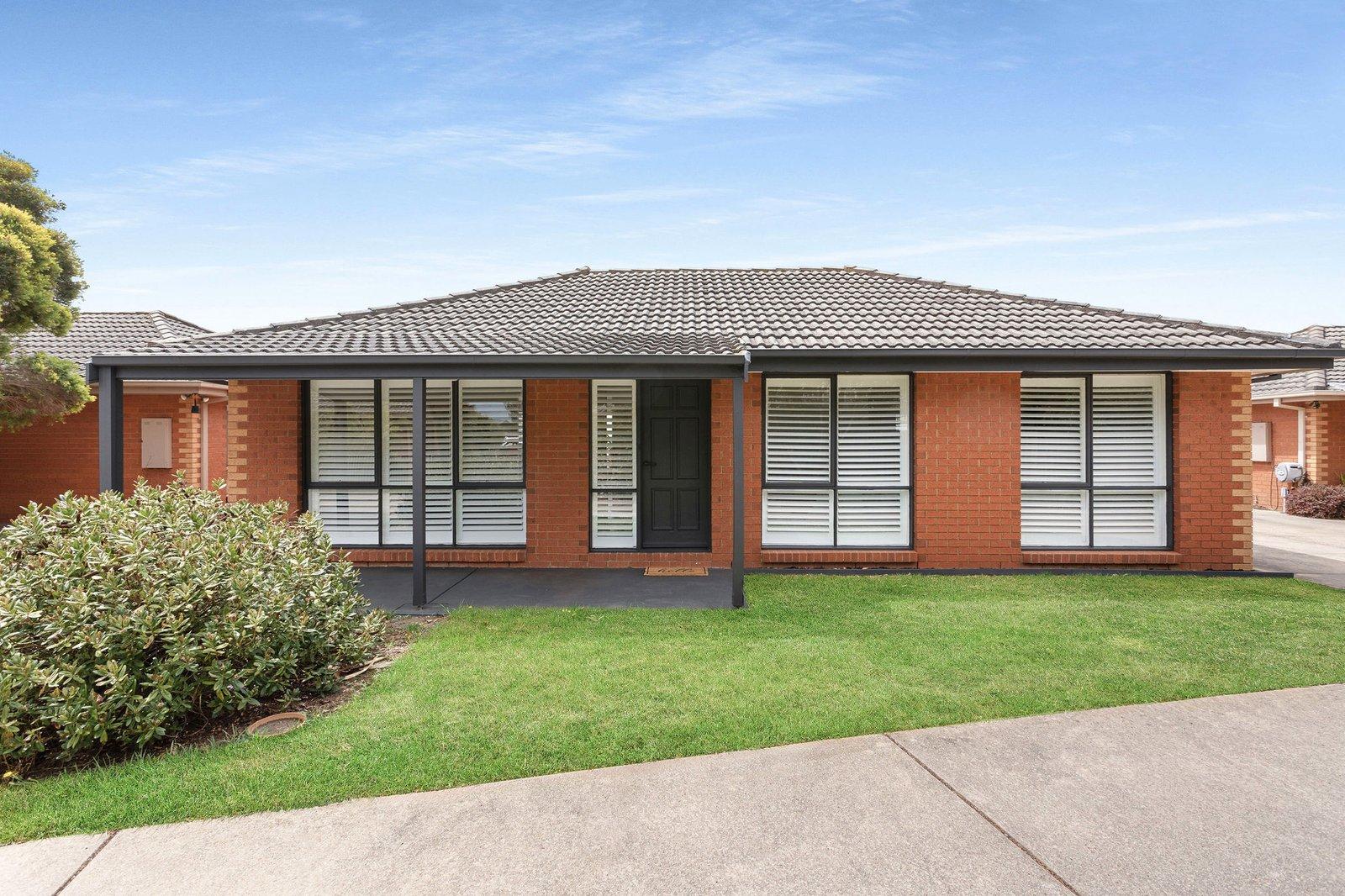 2/3 Ruth Road, Mornington, 3931