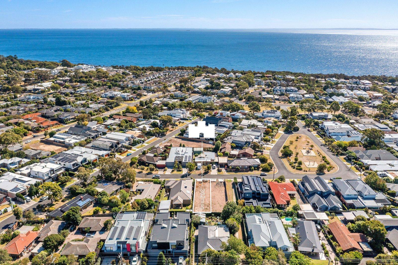 2/31 Kooyonga Grove, Mornington, 3931