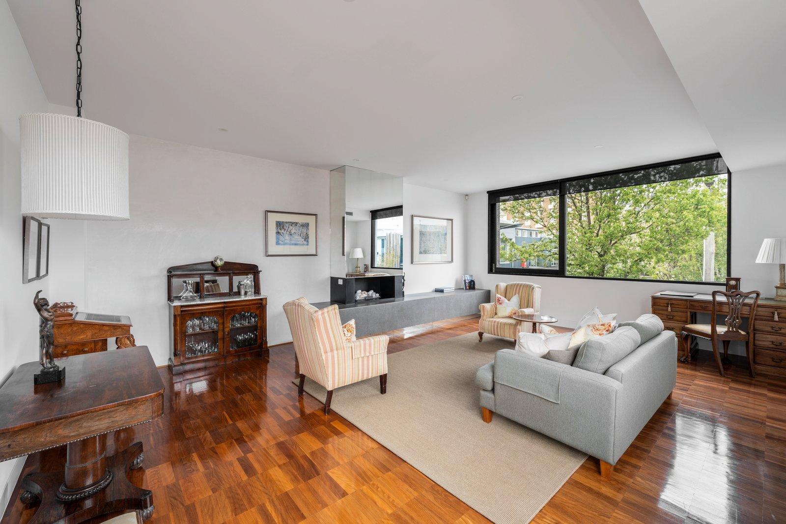 24 Carters Avenue, Toorak, 3142