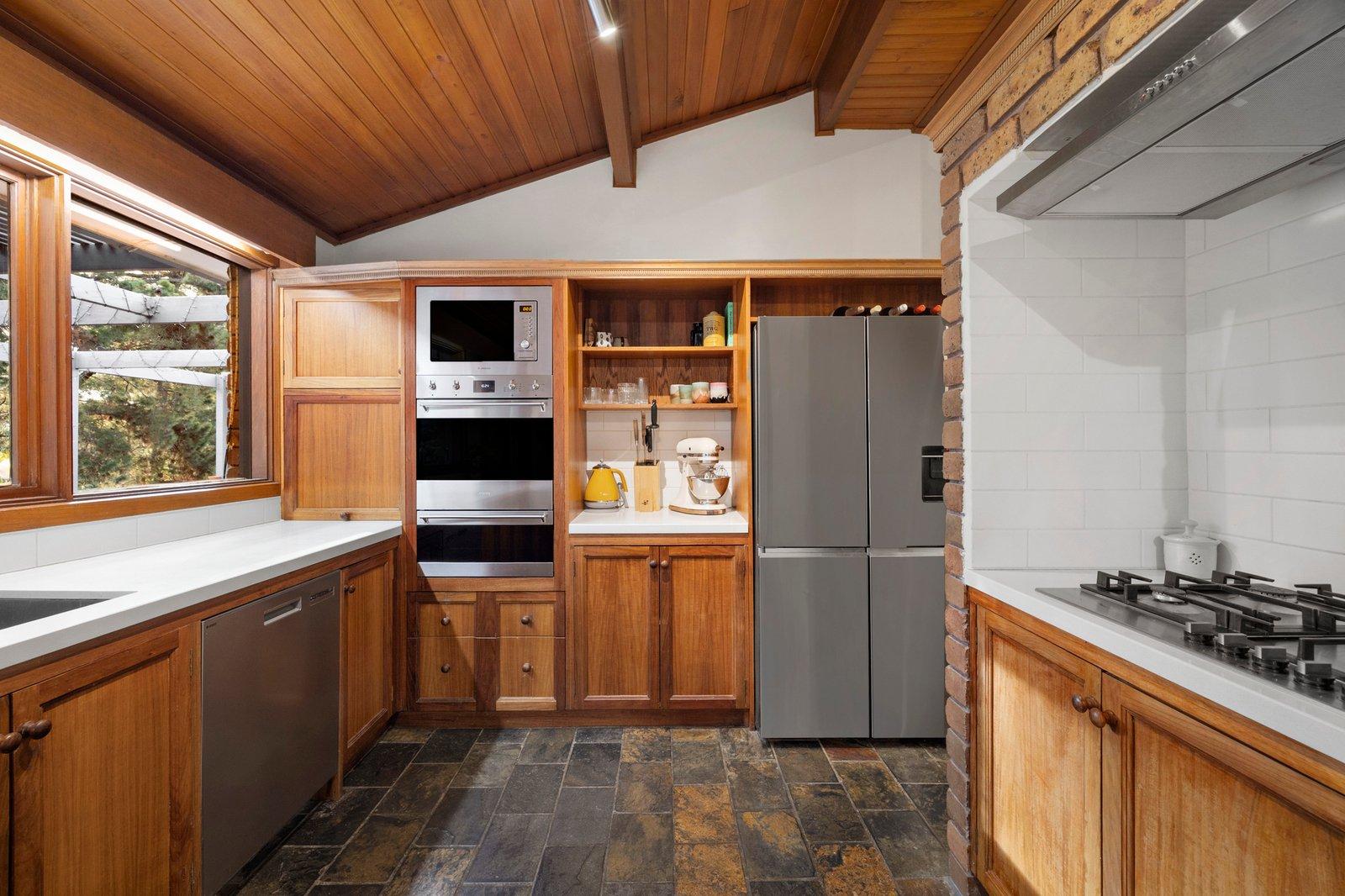 27 Millbank Drive, Mount Eliza, 3930