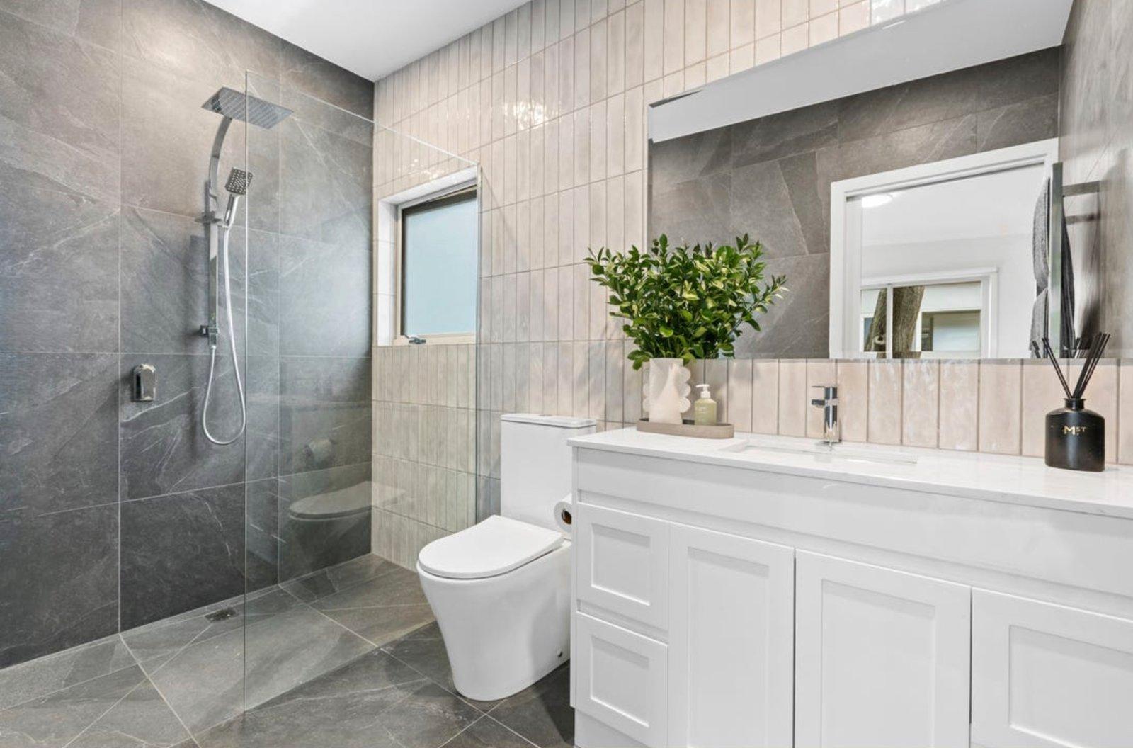 2/9 Baker Street, Murrumbeena, 3163