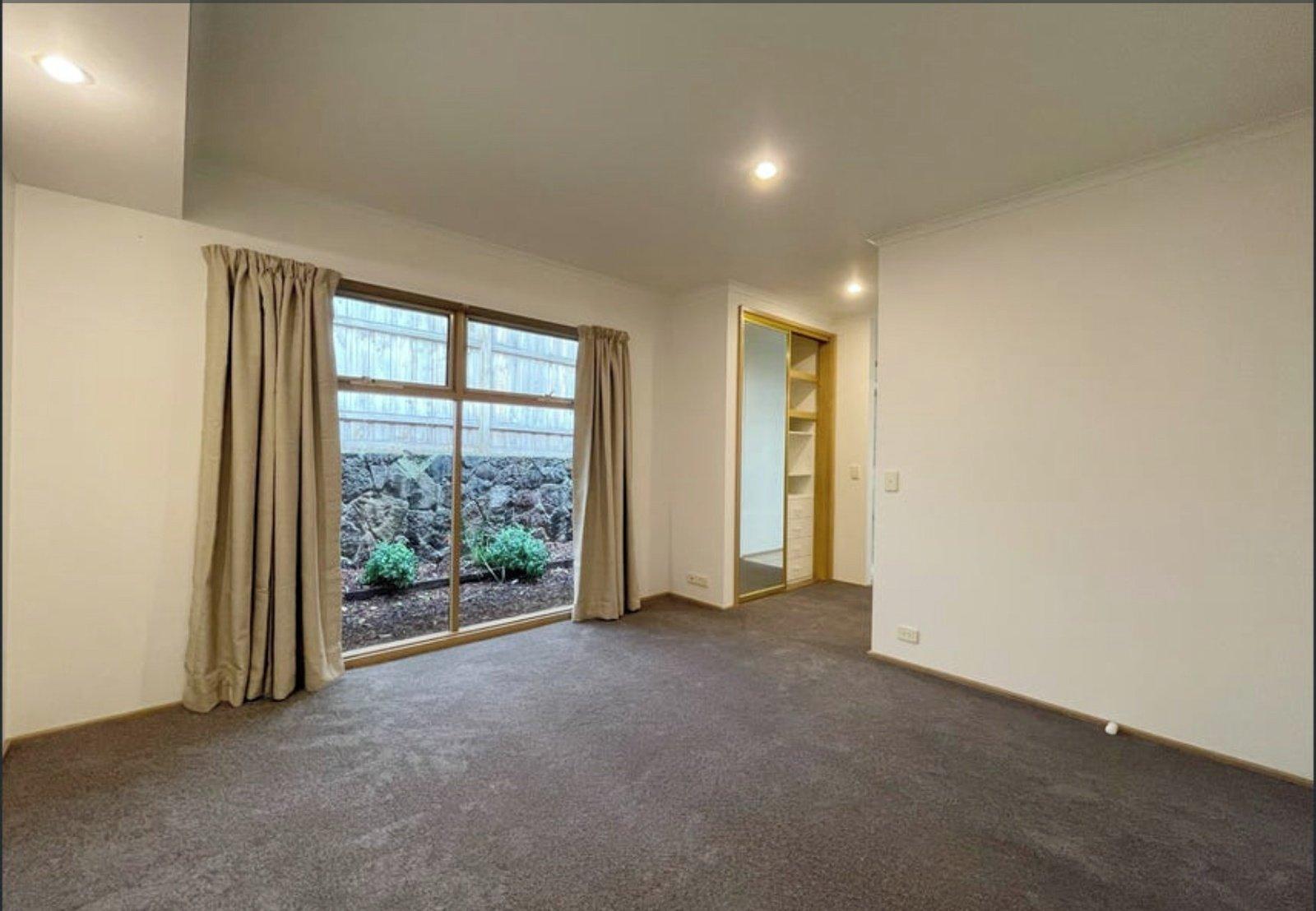 2/9 Curraweena Road, Caulfield South, 3162