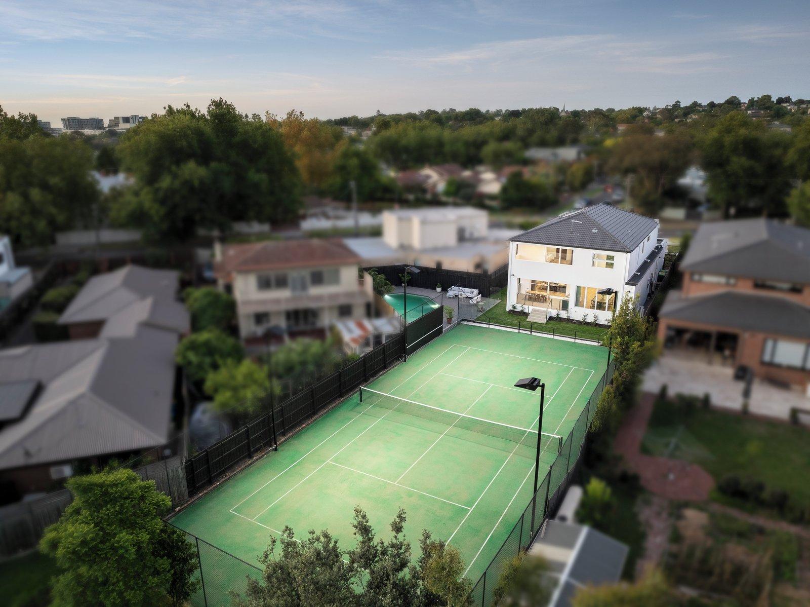 30 Great Valley Road, Glen Iris, 3146