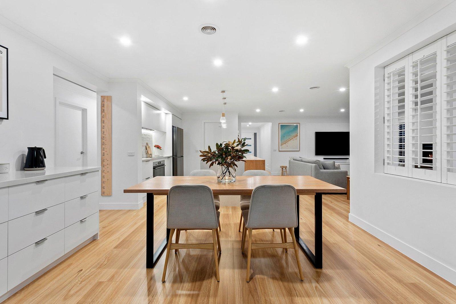 33 Trafalgar Square, Mount Martha, 3934