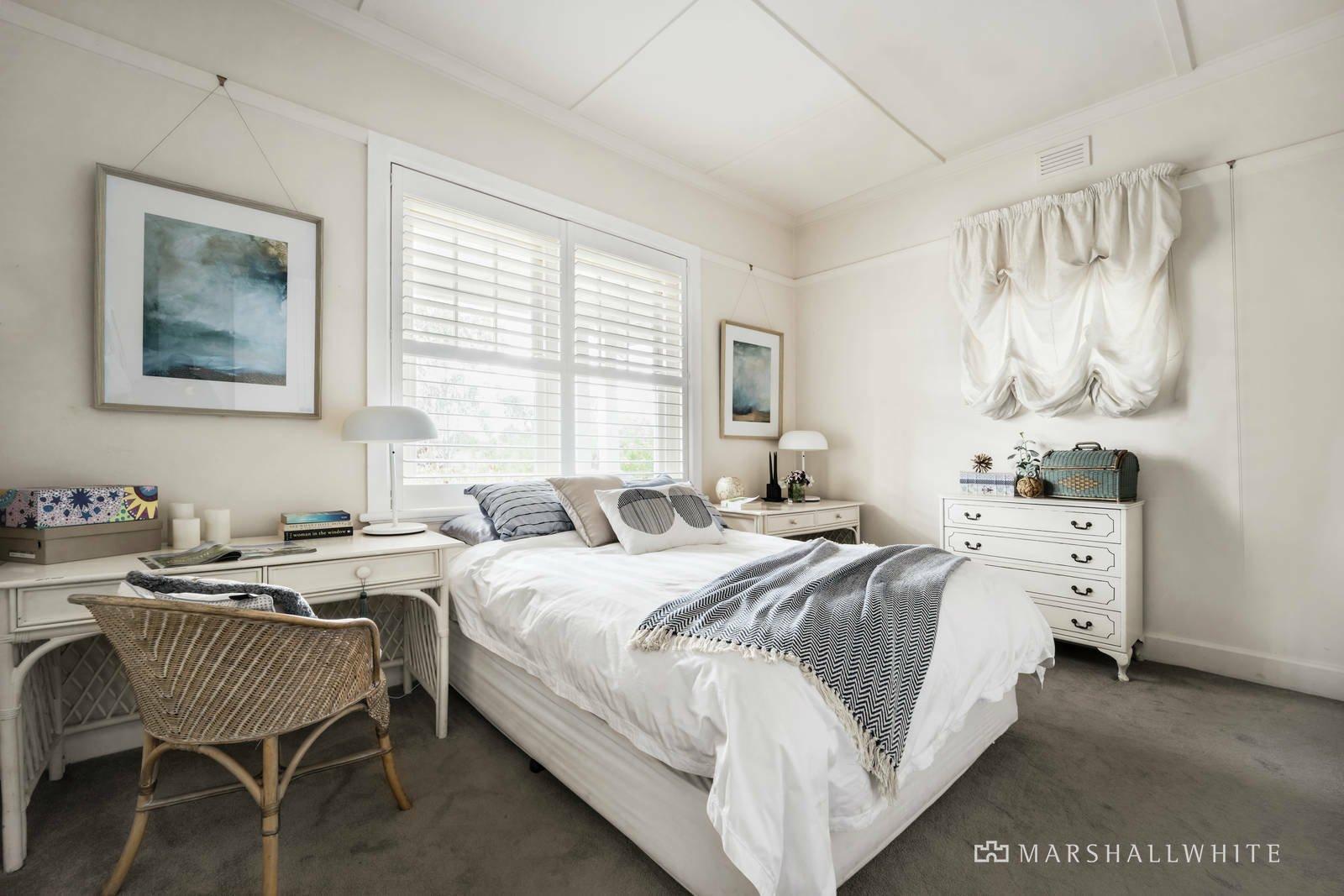 37 Barnard Grove, Kew, 3101