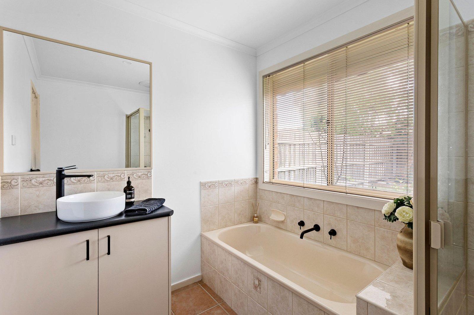 38 Waltham Drive, Mornington, 3931