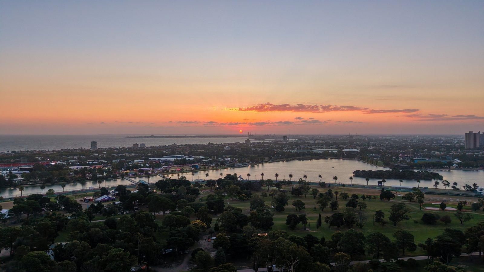 Penthouse, 8 Louise Street, Melbourne, 3004