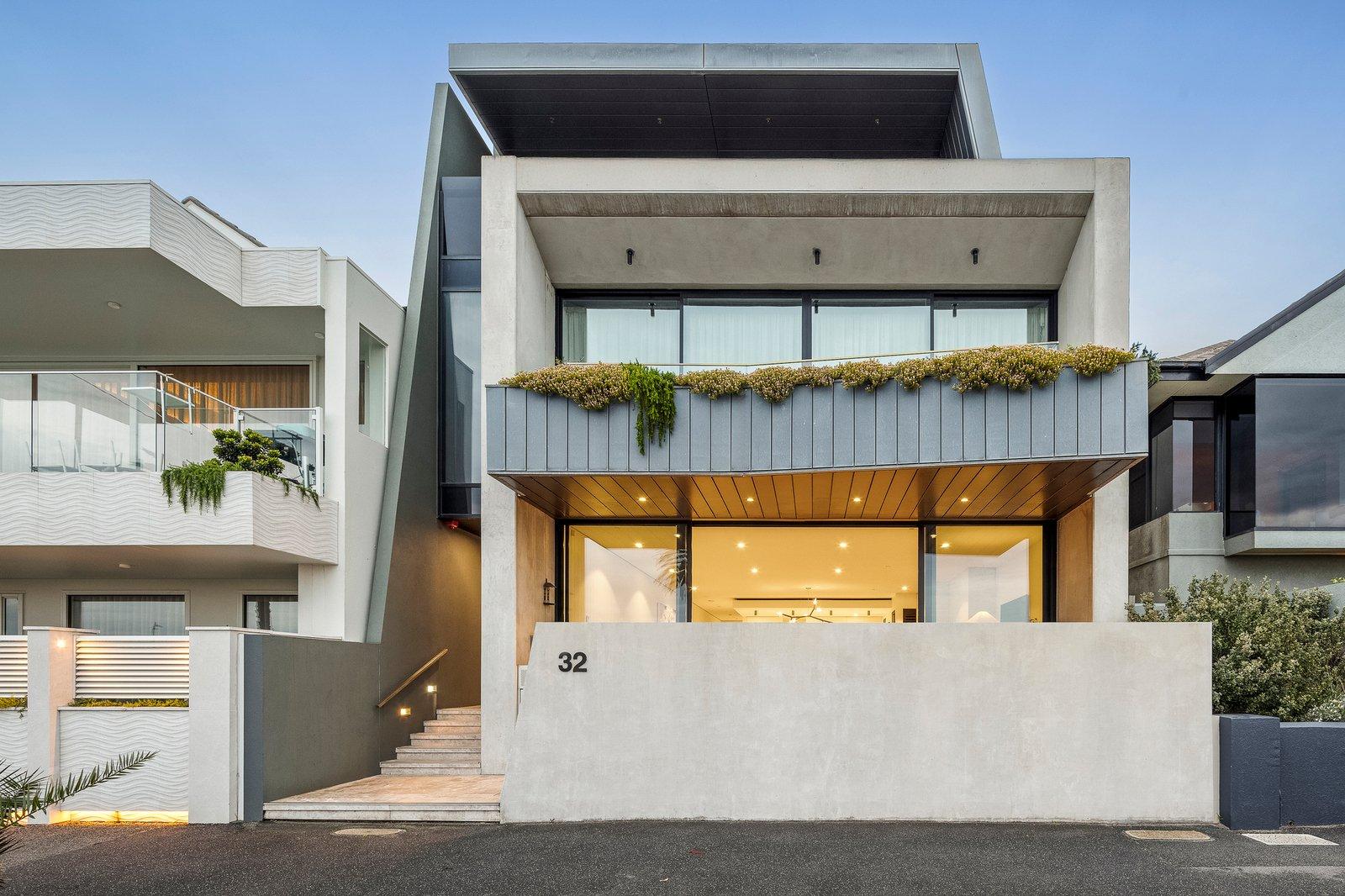 Residence 1/32 Beaconsfield Parade, Albert Park, 3206