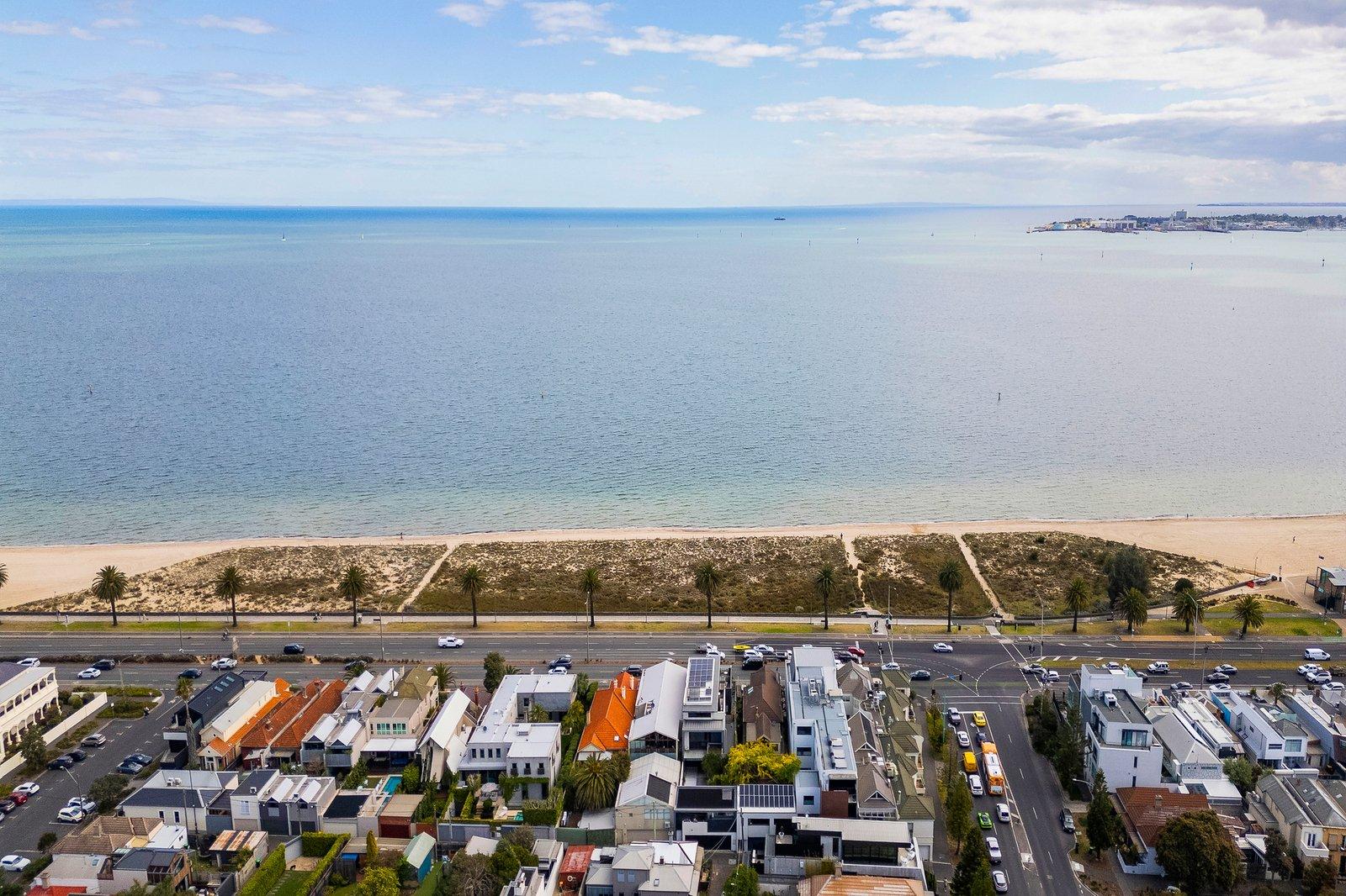 Residence 1/32 Beaconsfield Parade, Albert Park, 3206